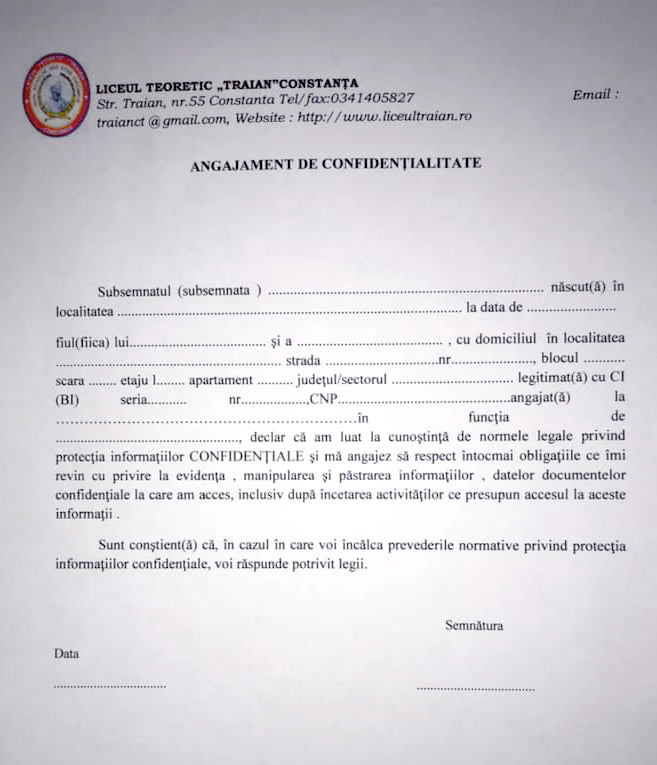 Eleva Roxana È™erban DatÄƒ AfarÄƒ Dintr O È™edinÈ›Äƒ Chiar De È™eful Isj ConstanÈ›a È™i Directoarea Liceului Traian ConstanÈ›a De Azi